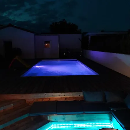 Villa Avec Piscine Chauffée